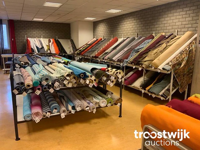 Partij outdoor- meubel- en gordijnstoffen 1e etage (c) - afbeelding 13 van  15