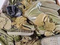 Partij over schoenen - afbeelding 2 van  8