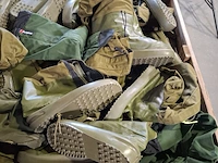 Partij over schoenen - afbeelding 7 van  8