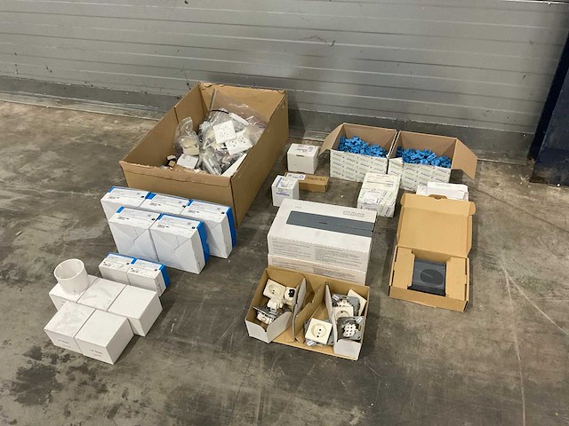 Partij overig elektra toebehoren - afbeelding 17 van  23