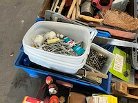 Partij overig handgereedschap en schroeven - afbeelding 13 van  16