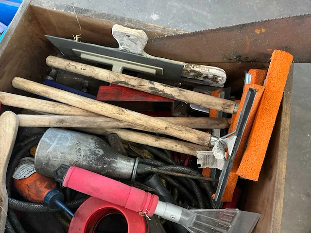 Partij overig handgereedschap en schroeven - afbeelding 6 van  16