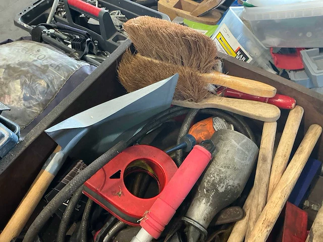 Partij overig handgereedschap en schroeven - afbeelding 8 van  16