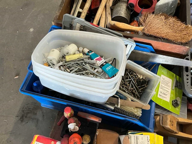 Partij overig handgereedschap en schroeven - afbeelding 13 van  16