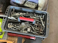 Partij overig handgereedschap en schroeven - afbeelding 16 van  16