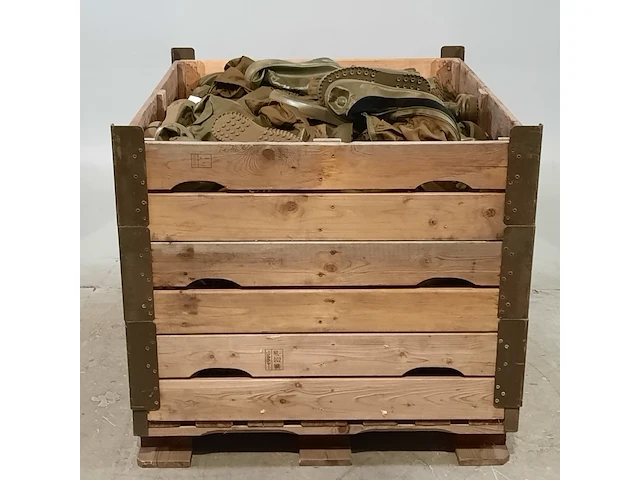 Partij overschoenen, o.a mittet - afbeelding 1 van  9