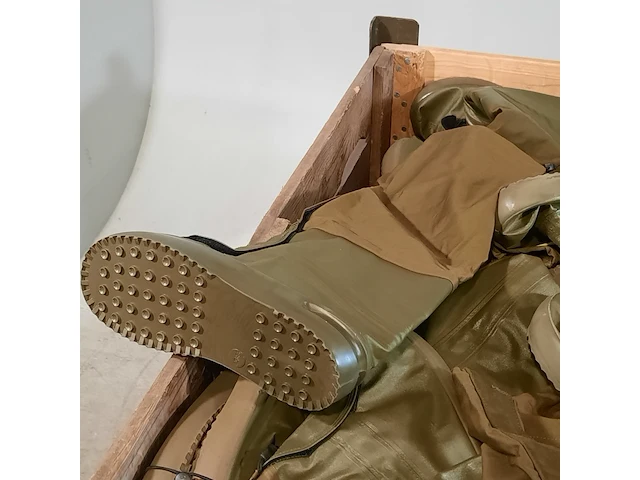 Partij overschoenen, o.a mittet - afbeelding 3 van  9