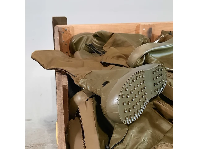 Partij overschoenen, o.a mittet - afbeelding 4 van  9