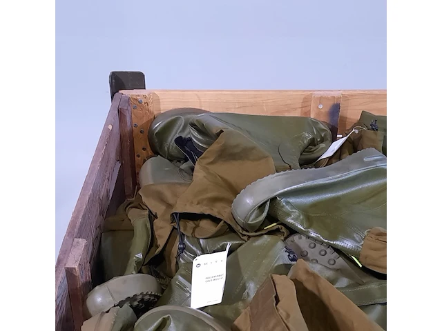 Partij overschoenen, o.a mittet - afbeelding 6 van  9