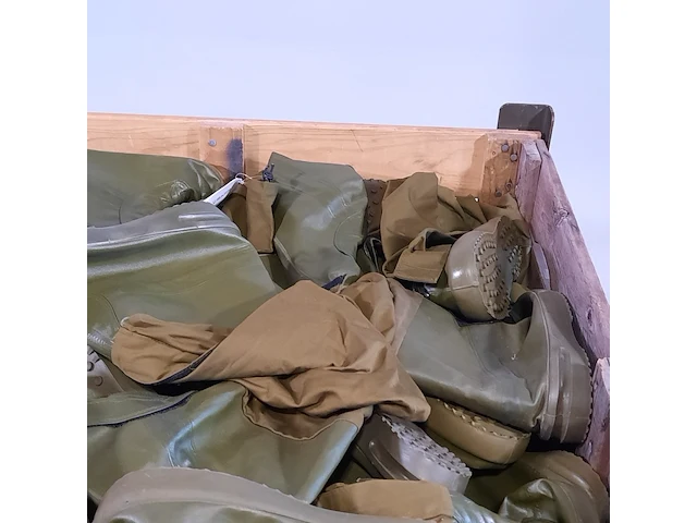 Partij overschoenen, o.a mittet - afbeelding 7 van  9