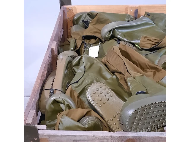 Partij overschoenen, o.a mittet - afbeelding 8 van  9
