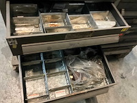 Partij pakkingen & o-ringen in magazijnkast - afbeelding 12 van  12