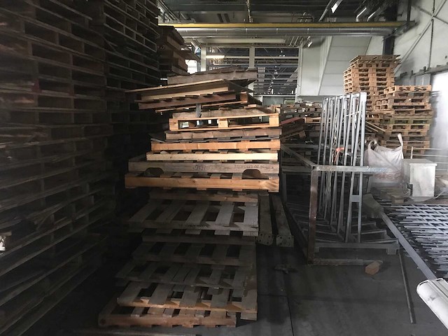 Partij pallets - afbeelding 5 van  5
