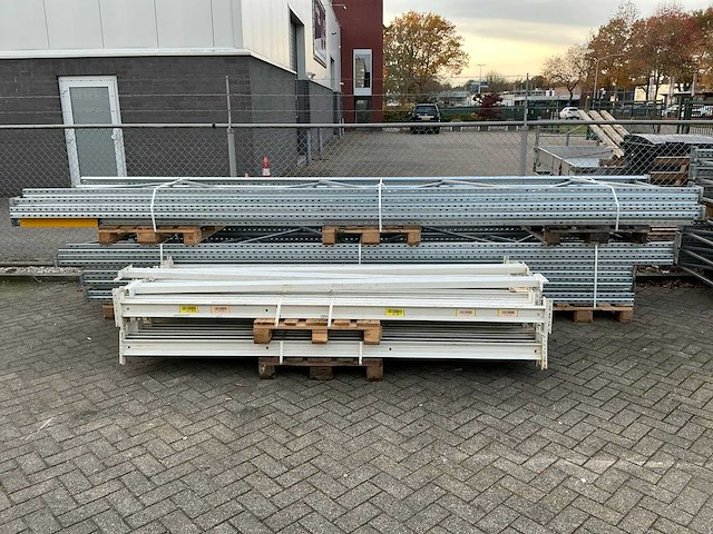 Partij palletstelling - afbeelding 1 van  2