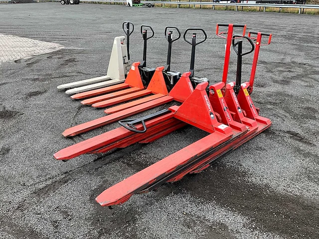 Partij palletwagens - afbeelding 7 van  13