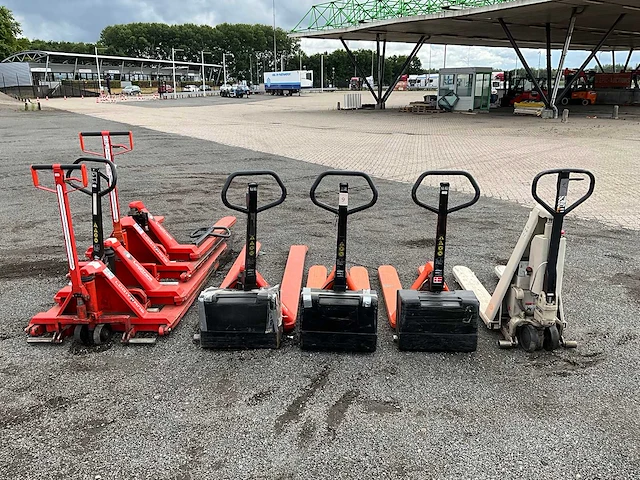 Partij palletwagens - afbeelding 10 van  13