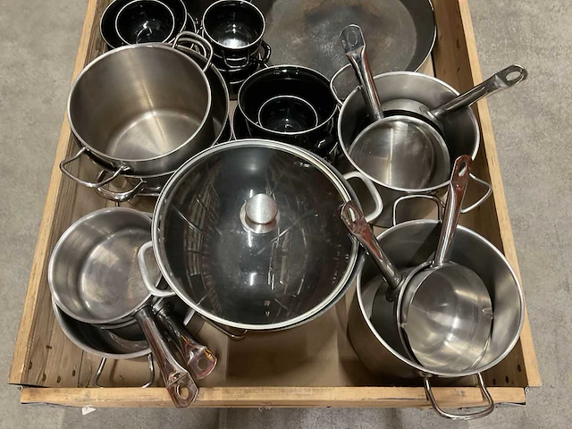 Partij pannen, 26 stuks - afbeelding 2 van  3