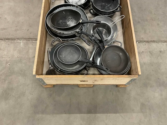 Partij pannen - afbeelding 2 van  3