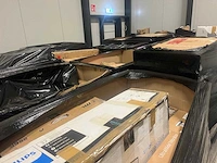 Partij pc schermen / monitors - retourgoederen - 630 items - afbeelding 5 van  6