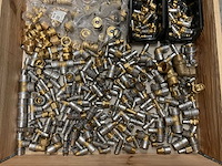 Partij pers- & messing fittingen - afbeelding 2 van  5