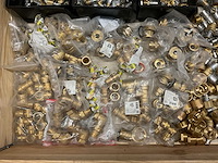 Partij pers- & messing fittingen - afbeelding 4 van  5