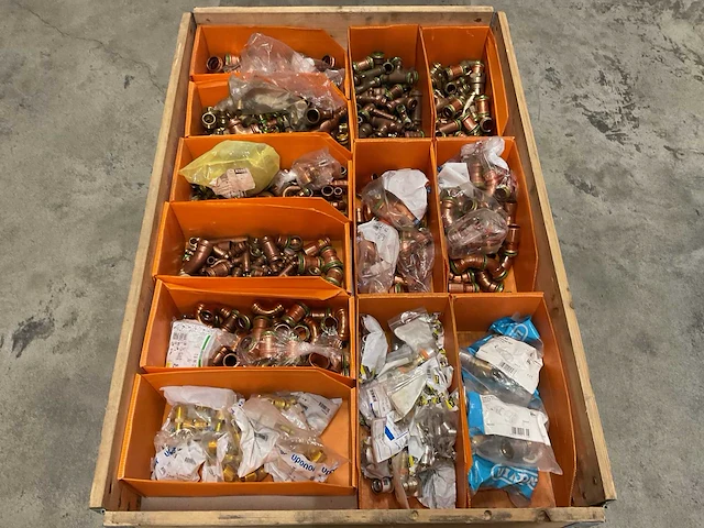 Partij persfittingen - afbeelding 1 van  3