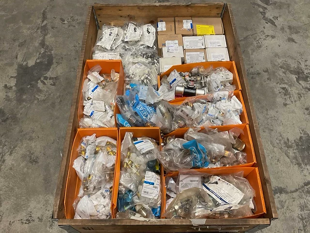 Partij persfittingen - afbeelding 1 van  4