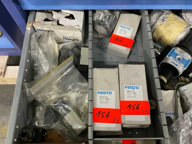 Partij perslucht toebehoren - afbeelding 15 van  42