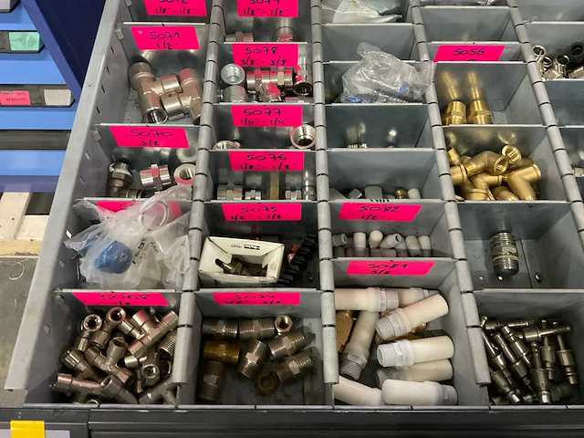 Partij perslucht toebehoren - afbeelding 41 van  42