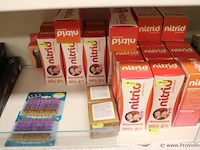 Partij persoonlijke verzorgingsproducten (inhoud 1 plank) bestaande uit o.a. tandpasta, haarverf, haarstyler & elektrisch luizenkam - afbeelding 3 van  4