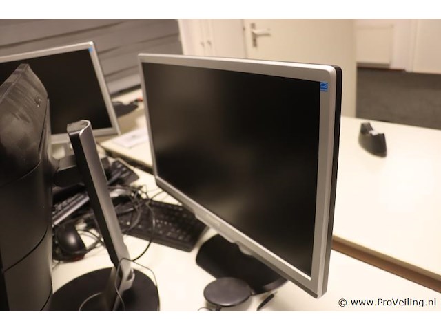 Partij philips monitoren, toetsenborden, aansluitkabels, muis & luidsprekers - afbeelding 4 van  6
