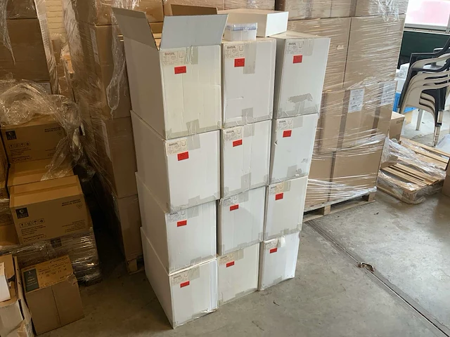 Partij pippet punten op rack 200ul (12x) - afbeelding 1 van  7