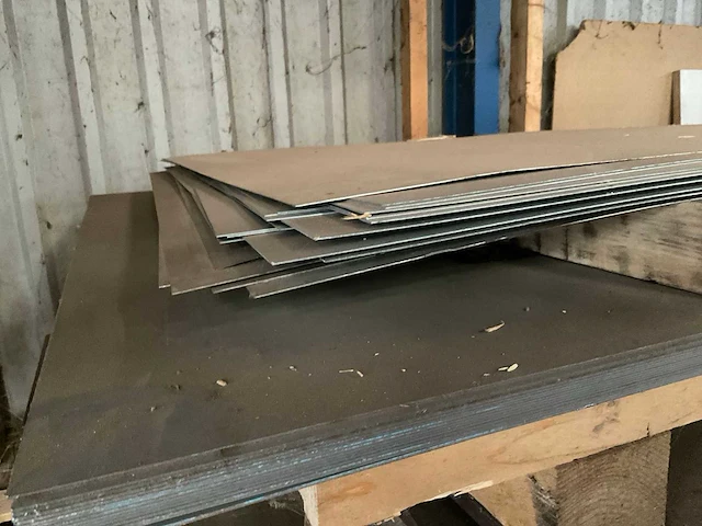 Partij plaatstaal - afbeelding 4 van  7