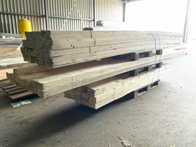 Partij planken en latten - afbeelding 5 van  8