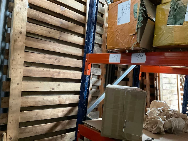 Partij planken legbordstelling - afbeelding 6 van  7
