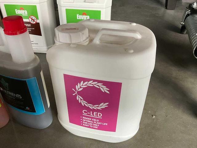 Partij plantensupplementen - afbeelding 2 van  10