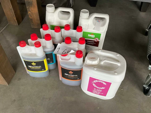 Partij plantensupplementen - afbeelding 1 van  10