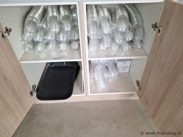 Partij plastic drinkbekers - afbeelding 1 van  5