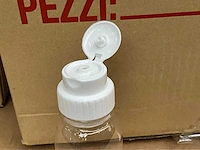Partij plastic pet flesjes met spuitdop - afbeelding 3 van  7