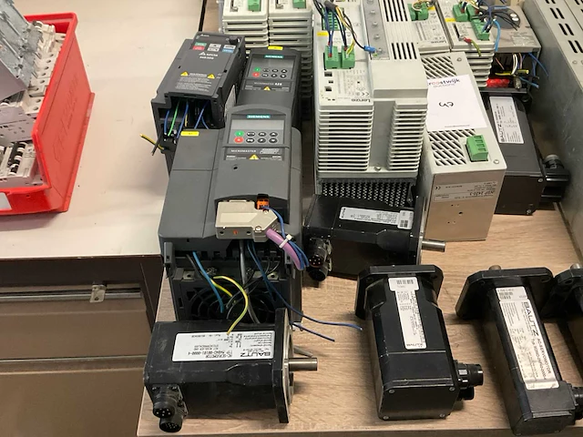 Partij plc apparatuur - afbeelding 9 van  10