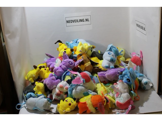 Partij pluche poke mo n 33 stuks - afbeelding 1 van  7