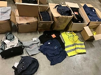 Partij polo’s en tassen - afbeelding 1 van  6
