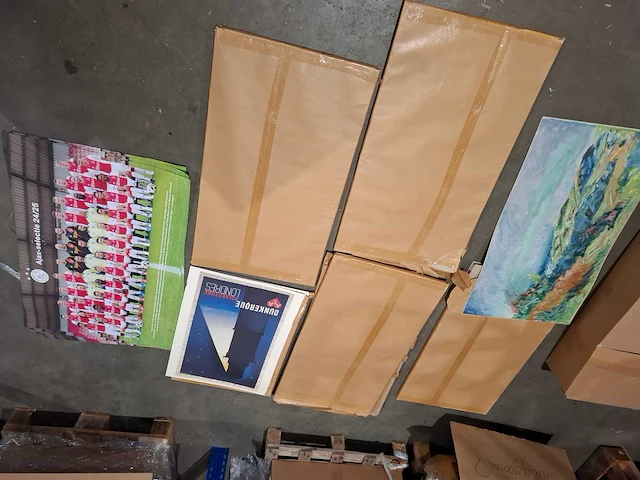 Partij posters, restanten, 3 pallets. - afbeelding 5 van  20