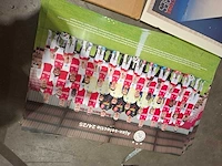Partij posters, restanten, 3 pallets. - afbeelding 8 van  20