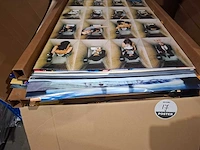 Partij posters, restanten, 3 pallets. - afbeelding 17 van  20