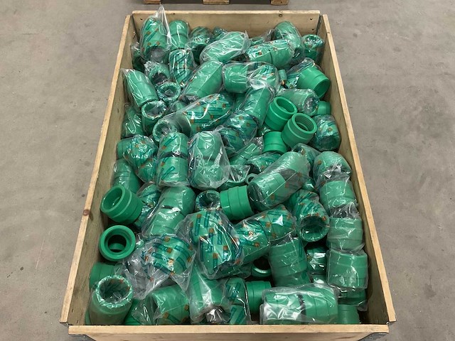 Partij pp-r(ct) hulpstukken - afbeelding 1 van  3