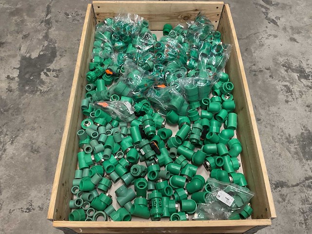 Partij pp-r(ct) hulpstukken - afbeelding 1 van  3