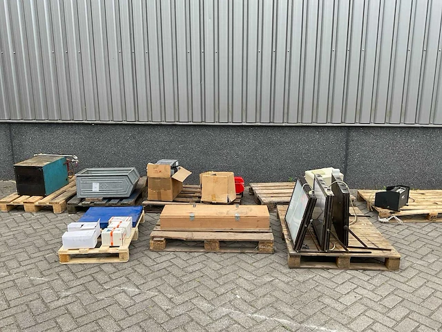 Partij procesapparatuur en divers - afbeelding 1 van  13
