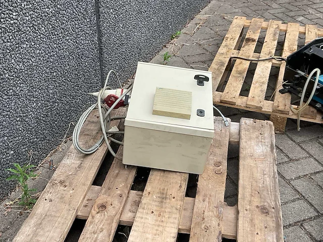 Partij procesapparatuur en divers - afbeelding 12 van  13