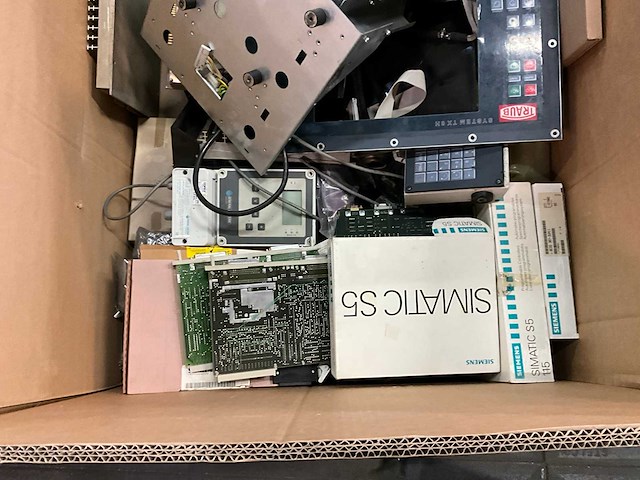 Partij procesapparatuur en installatiemateriaal - afbeelding 3 van  5